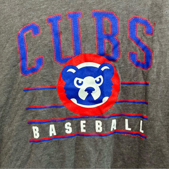 Chicago Cubs Adult Grey Short-Sleeved T-Shirt - Size 2XL - Picture 4 of 6